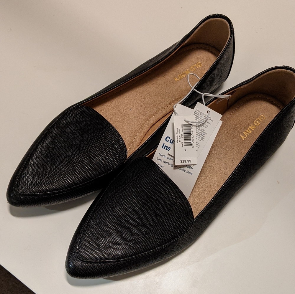NWT black loafer flats